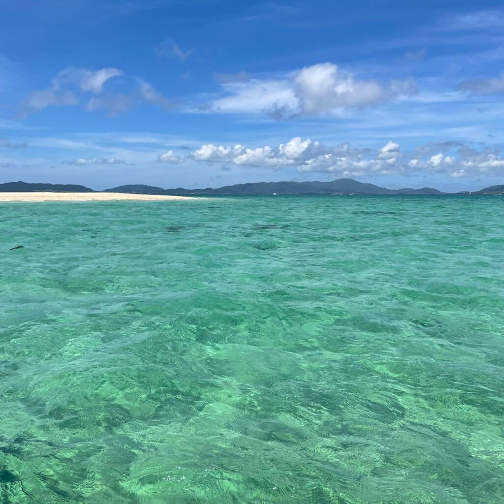 石垣島のビーチで行われる八重山の海びらき