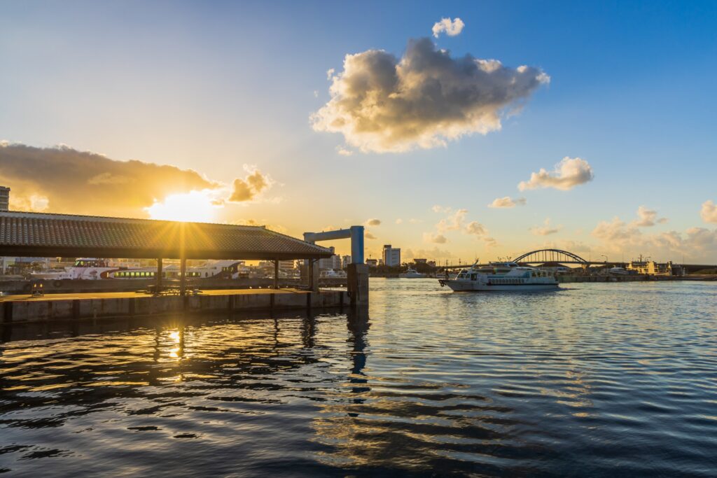 友達との石垣島旅行は、景色を楽しみながら写真を撮る時間も、しっかり体を動かして遊ぶ時間も、どちらもあるとうれしいものです。