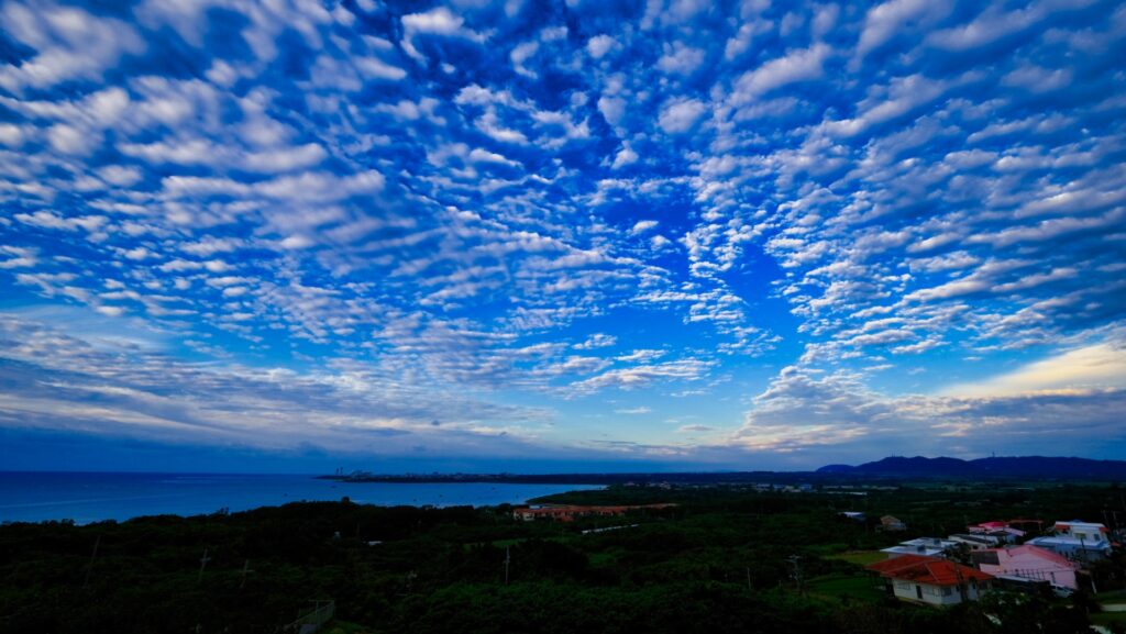 12月の石垣島の青い海